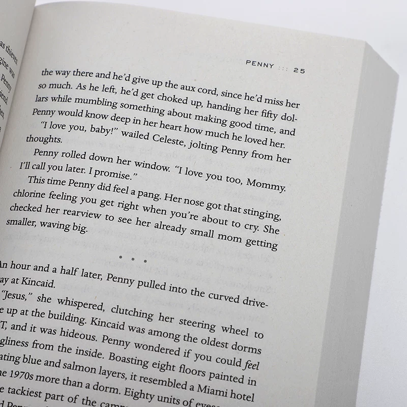 Книга Simon & Schuster «Emergency Contact» — английский роман для подростков 9–12 лет, чтение и практика