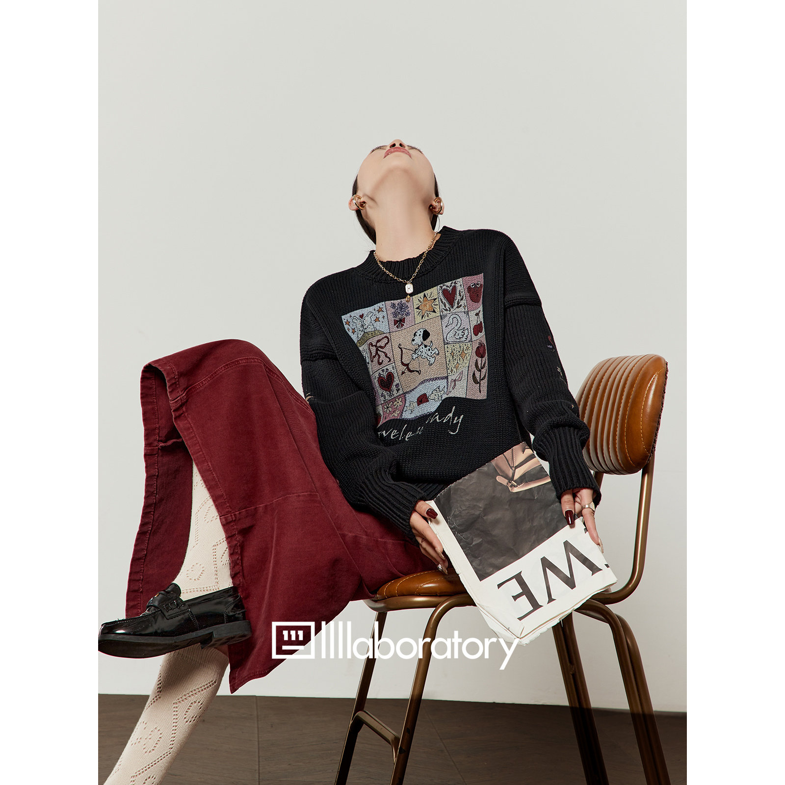 周里物出品「卡通花园」黑色毛衣女2026春季新款宽松圆领印花上衣,淘宝优惠券,粉丝福利购,淘宝优惠卷