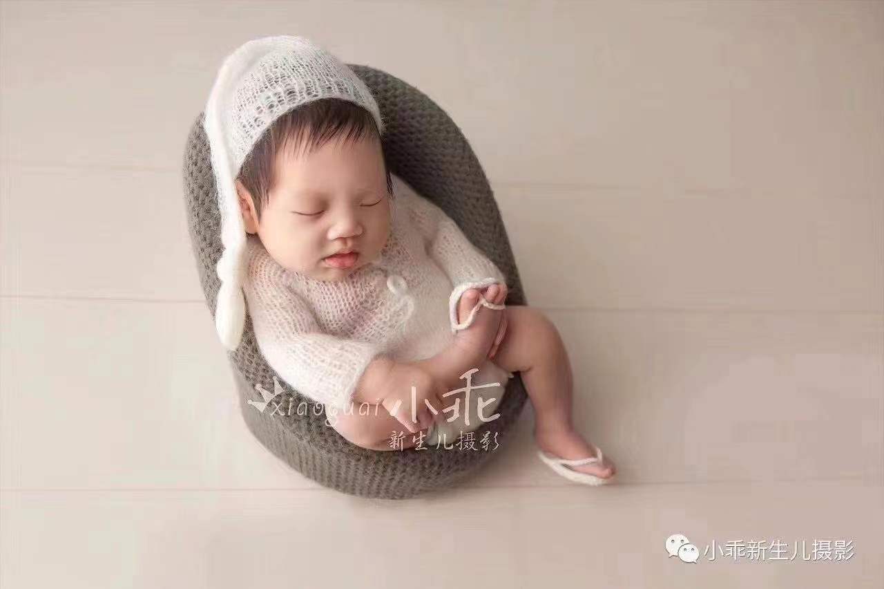 新生儿满月INS风小拖鞋拍照道具 婴儿宝宝百天人字拖摄影家庭照相 - 图1