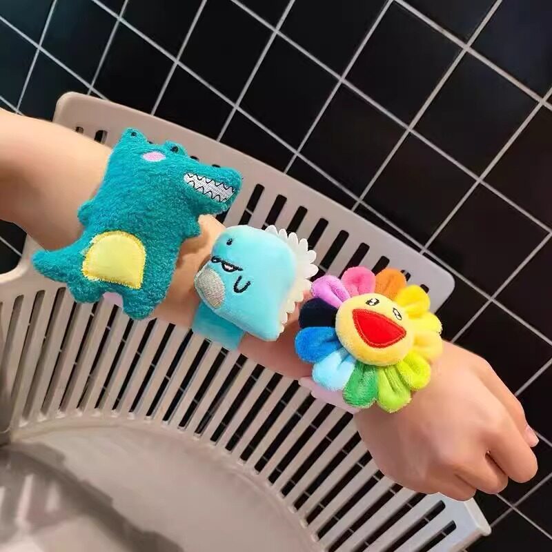 毛绒卡通啪啪圈儿童吉祥物结婚抛洒可爱情侣手环拍拍婚礼创意礼品