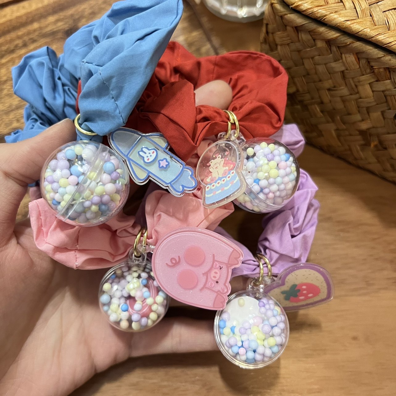 日韩夏季透明球球发饰女生可爱彩色大肠圈网红抖音小猪太空兔发绳,淘宝优惠券,粉丝福利购,淘宝优惠卷