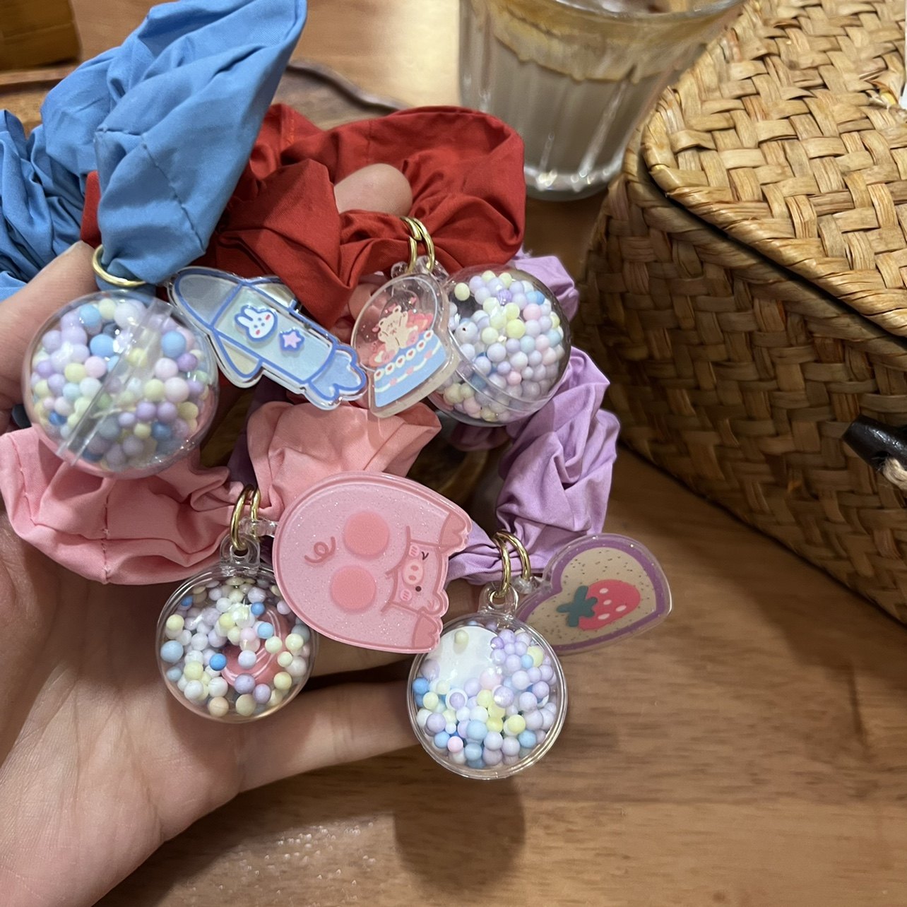 日韩夏季透明球球发饰女生可爱彩色大肠圈网红抖音小猪太空兔发绳,淘宝优惠券,粉丝福利购,淘宝优惠卷