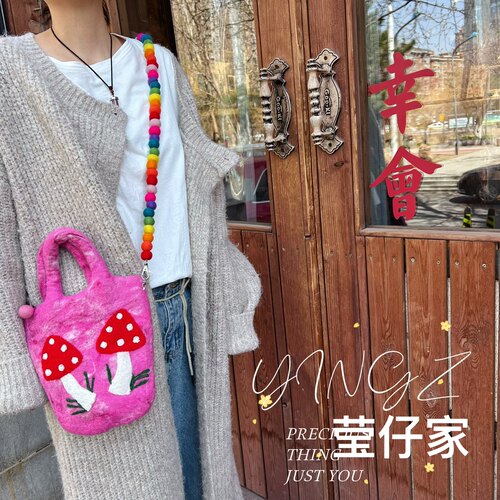 尼泊尔进口手拎包小红书羊毛毡手机包猫咪合集少女心网红同款拍照 - 图1