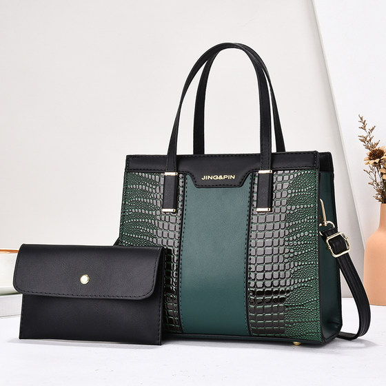 High-end and elegant ladies handbag 2026 new spring and summer fashion crocodile pattern middle-aged mother cross-body tote bag