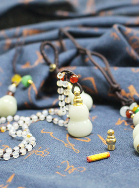 天然翡翠空心葫芦吊坠