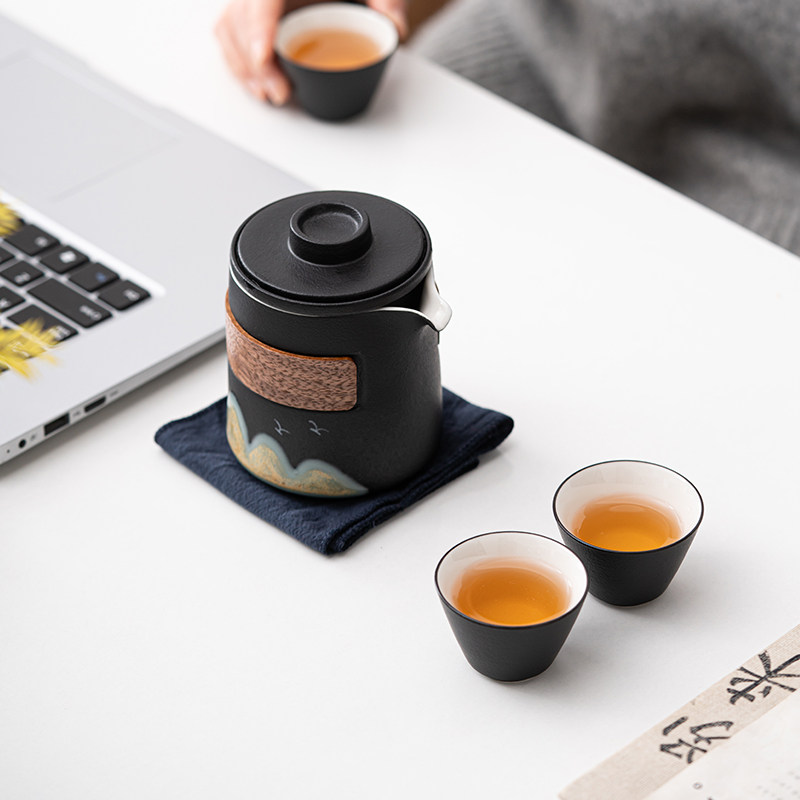 MiLv hand-painted tea set with a pot and three cups for remote mountain travel