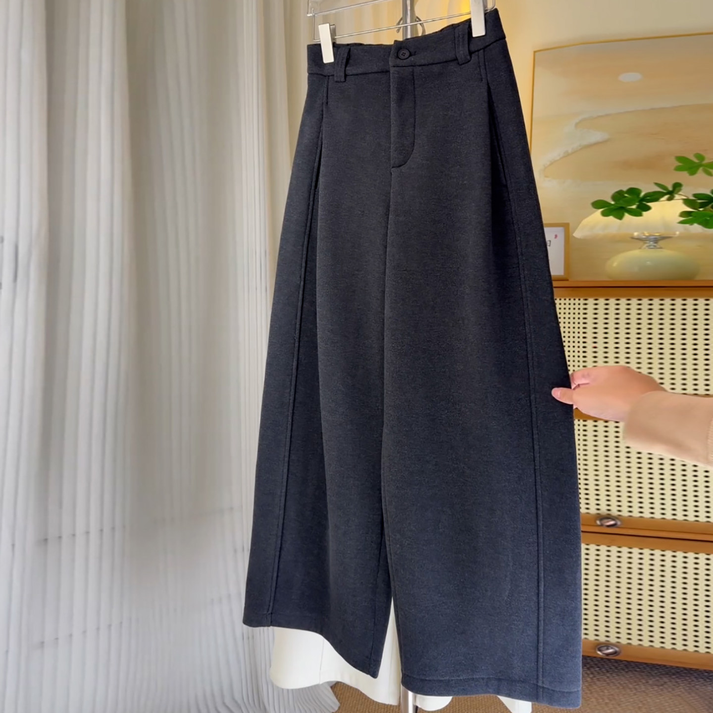 Ader黑灰色捏褶呢料阔腿弯刀裤女2025冬季新款加绒百搭显瘦休闲裤,淘宝优惠券,粉丝福利购,淘宝优惠卷