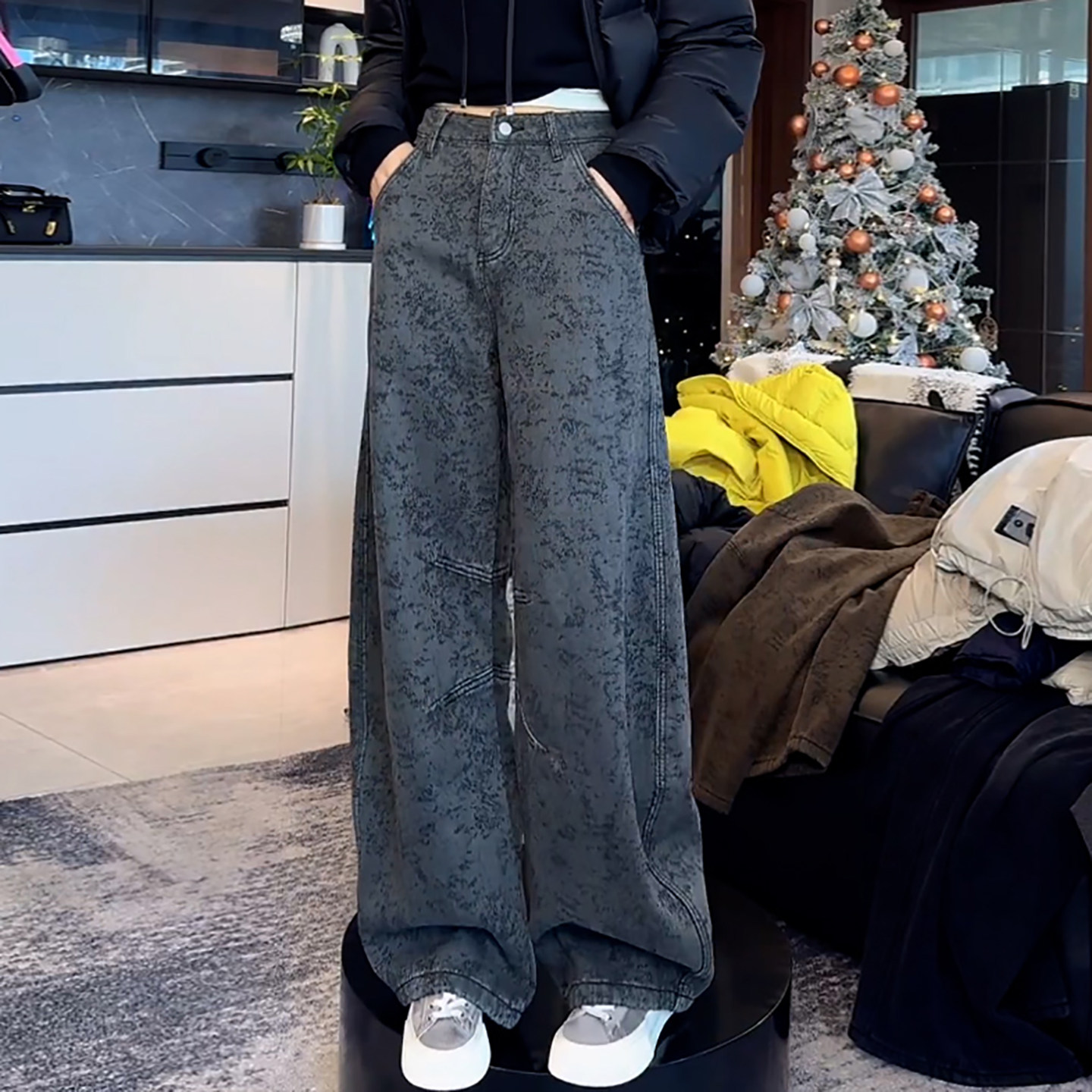 Ader加绒加厚提花阔腿牛仔裤女2025冬季新款高腰百搭显瘦弯刀裤潮,淘宝优惠券,粉丝福利购,淘宝优惠卷