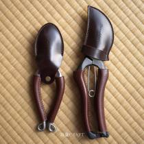 Willa Lima Reins The Reins of Ganges Scissors Flowers Road Branches Cut wire pliers Custom Protection of leather Plinth CRAAFT