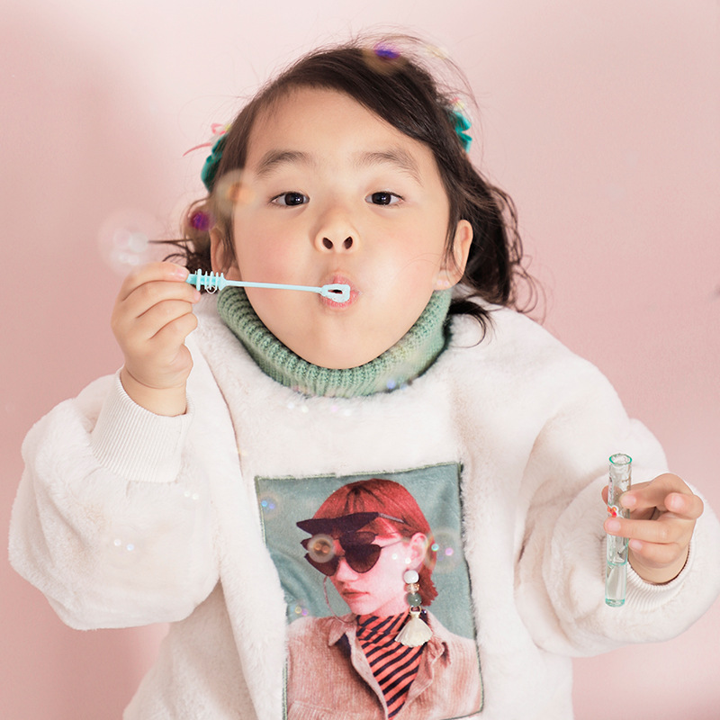 地推扫码活动引流实用小礼品学生吹泡泡玩具幼儿园六一儿童节礼物