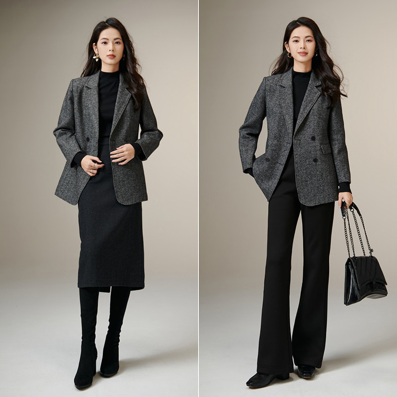 晚白2025年冬新款老钱静奢风粗花呢气质羊毛翻驳领西装夹棉外套女,淘宝优惠券,粉丝福利购,淘宝优惠卷