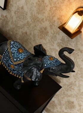 轻奢皮革编织镂空水桶包收纳摆件