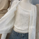 ຮູບແບບໂຄງສ້າງຂອງຝຣັ່ງ brushed lace suspender cardigan ຊຸດສອງສິ້ນສໍາລັບແມ່ຍິງພາກຮຽນ spring ຮູບແບບໃຫມ່ແບບສະບາຍໆແລະຫຼາຍຊະນິດ