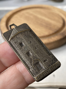 欧洲回流铜章铜牌可以做吊坠做包挂黄铜徽章古堡