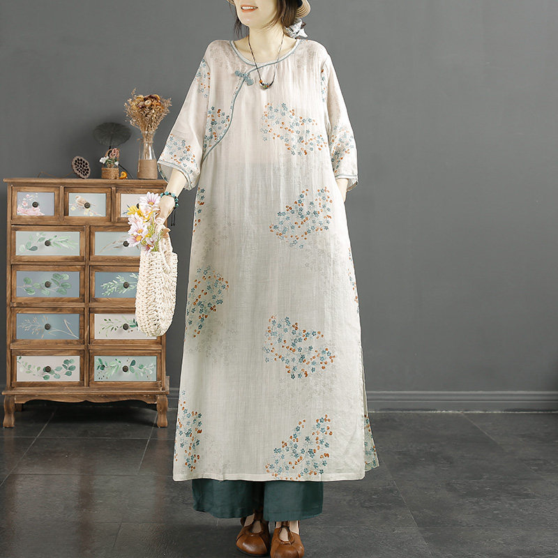  千秋飞燕连衣裙