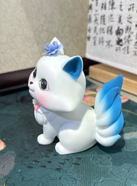 陶瓷创意九尾狐桌面装饰小摆件