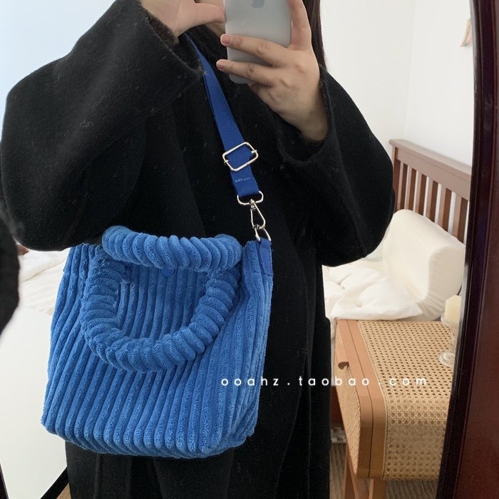灯芯绒小棉包～百搭秋冬韩国单肩斜挎手提托特包毛绒可爱小众包包,淘宝优惠券,粉丝福利购,淘宝优惠卷
