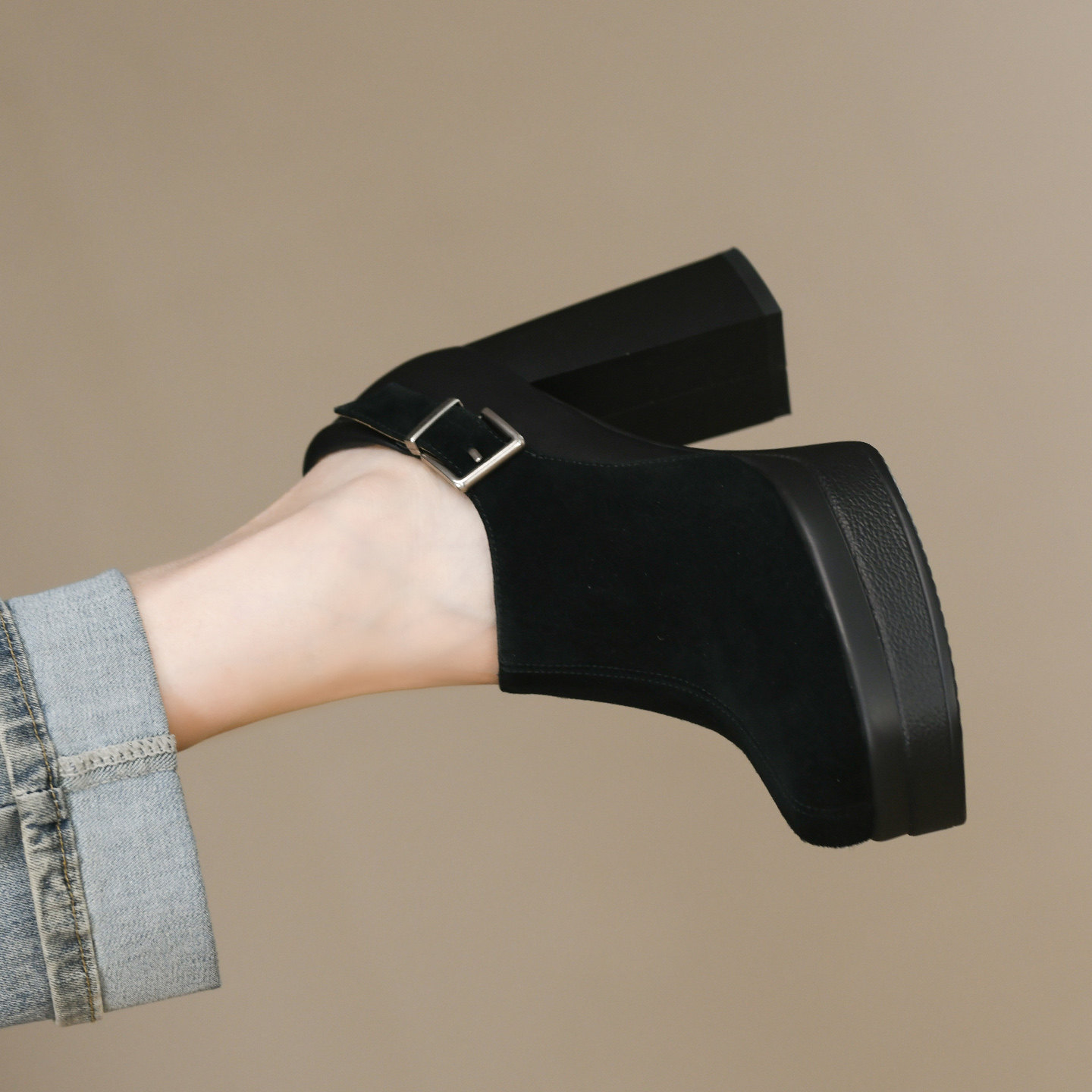 时尚黑色深口高跟单鞋女秋季拼接真皮皮带扣防水台粗跟皮鞋女10cm,淘宝优惠券,粉丝福利购,淘宝优惠卷