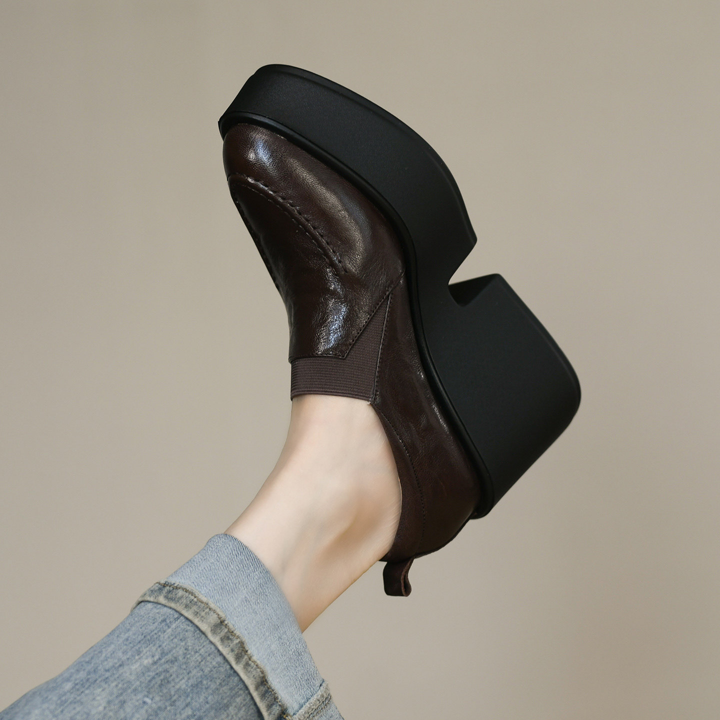 复古圆头深口厚底单鞋女粗跟秋季真皮松紧一脚蹬防水台高跟皮鞋女,淘宝优惠券,粉丝福利购,淘宝优惠卷