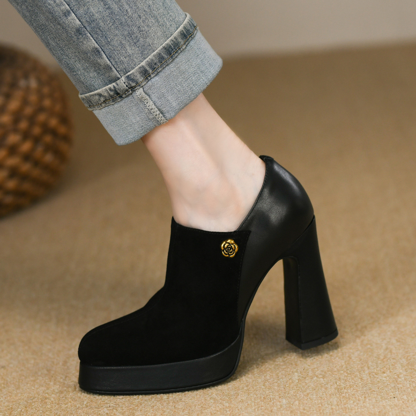 黑色法式尖头深口单鞋女粗跟秋季拼接真皮茶花防水台高跟鞋女11cm,淘宝优惠券,粉丝福利购,淘宝优惠卷