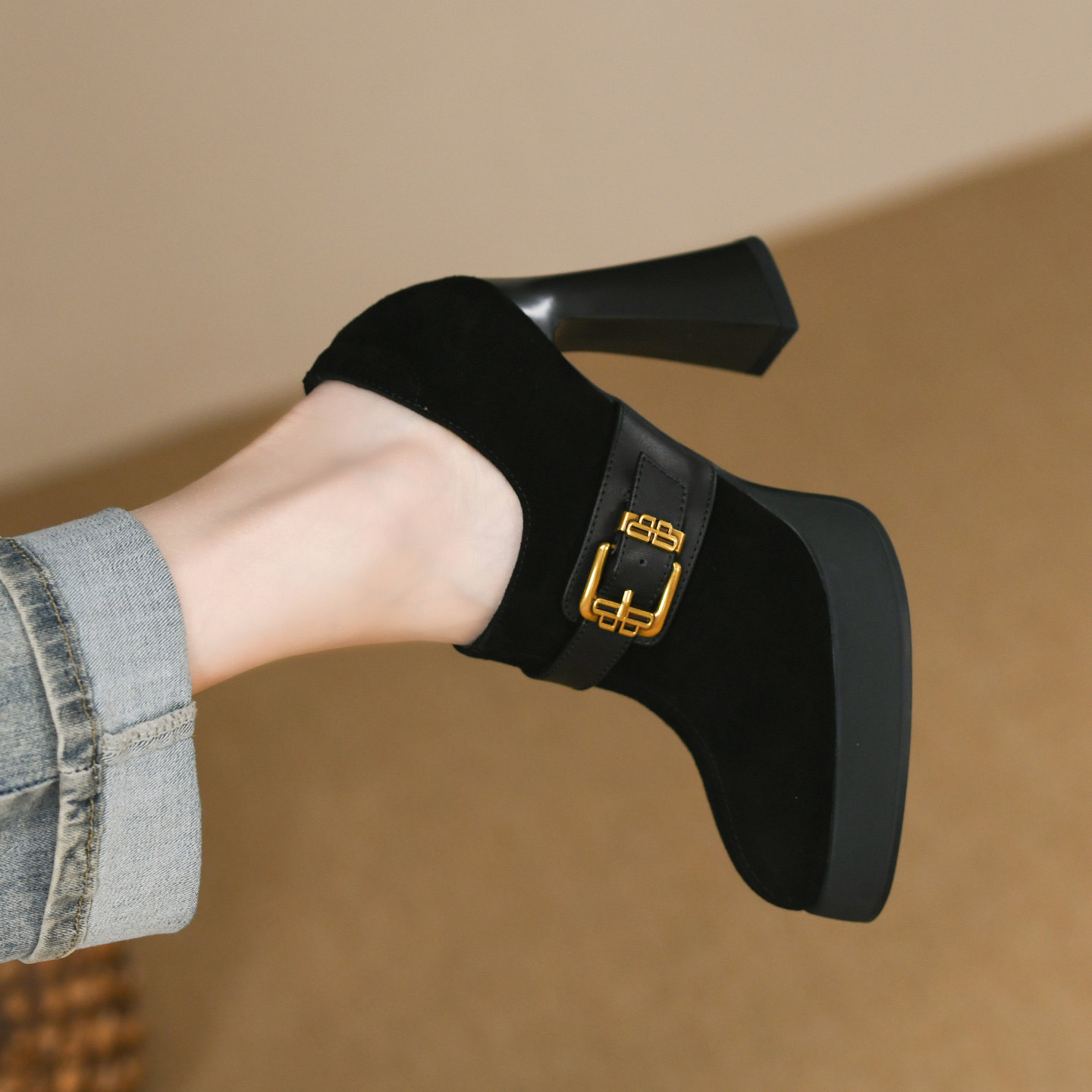 2025年秋季新款超高跟粗跟羊猄皮厚底皮带扣装饰拉链深口单鞋女,淘宝优惠券,粉丝福利购,淘宝优惠卷