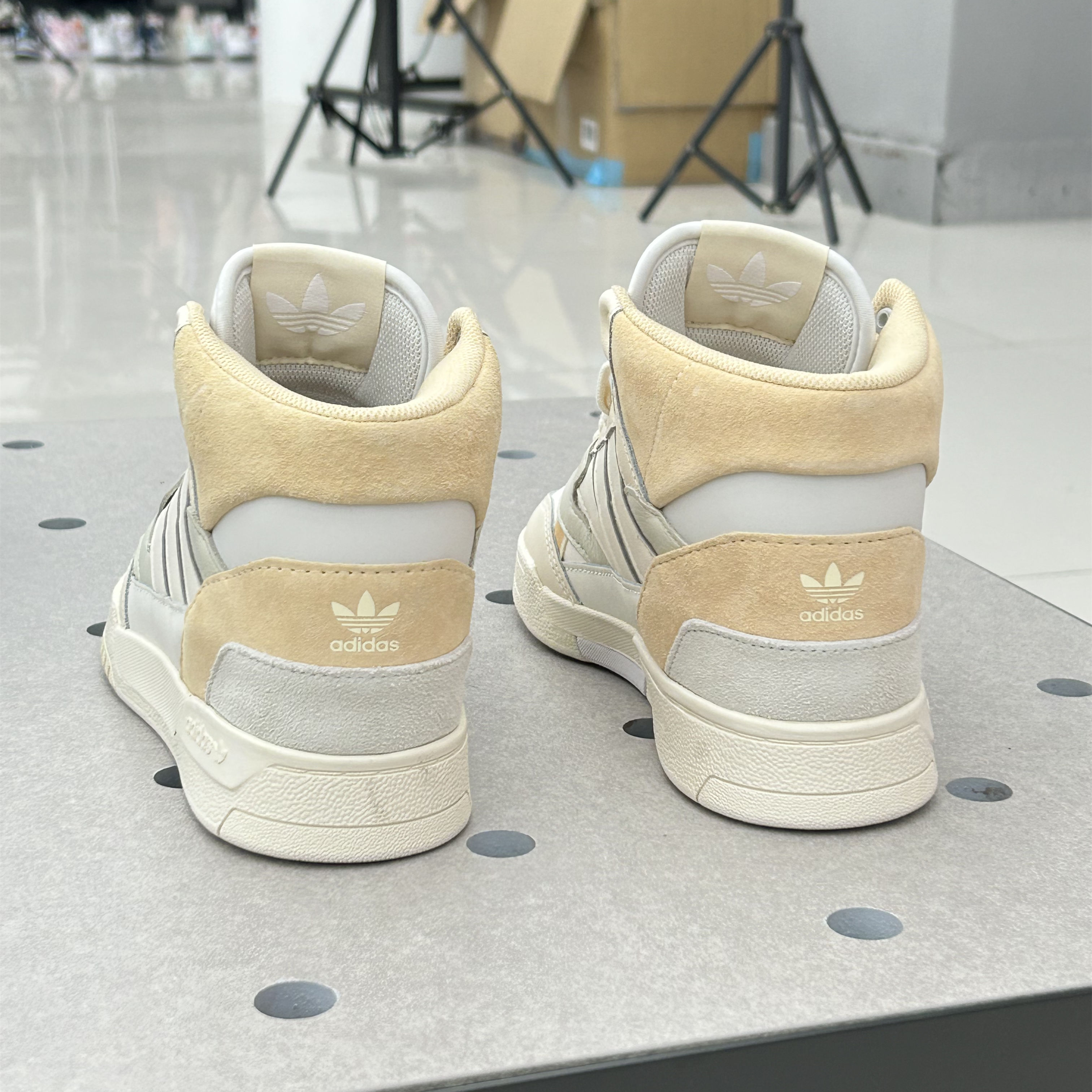 正品Adidas/阿迪达斯三叶草DROP STEP SE女子休闲高帮板鞋GV9324 - 图2