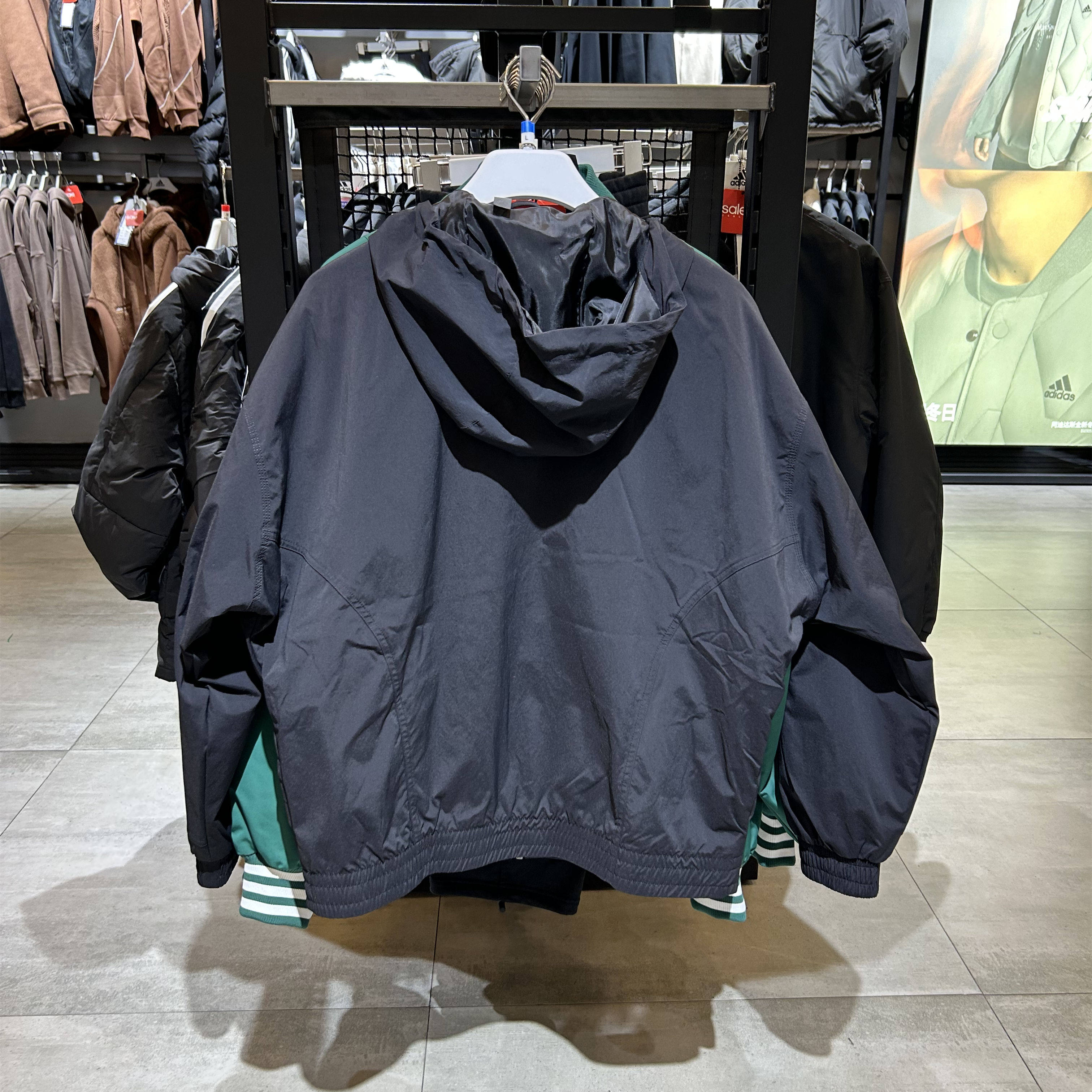 正品Adidas/阿迪达斯冬季男子运动加绒休闲连帽夹克外套 IP4980,淘宝优惠券,粉丝福利购,淘宝优惠卷