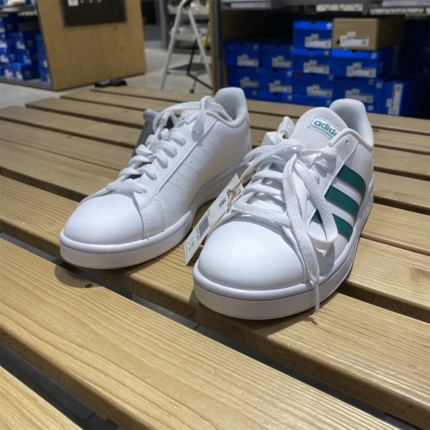 Adidas/阿迪达斯男子GRAND COURT BASE耐磨运动休闲板鞋EE7905 - 图1