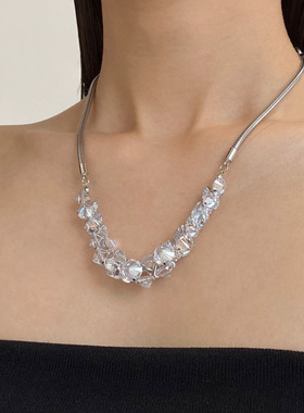 轻奢小众三角碎钻锆石闪水晶项链