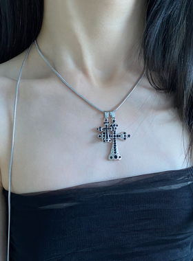 金属抽拉女镶钻十字架项链长款