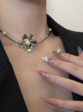 冷淡风金属花朵珍珠拼接项链女