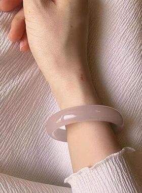 和田玉藕粉色白玉手镯ins风玉镯子女款玉镯生日