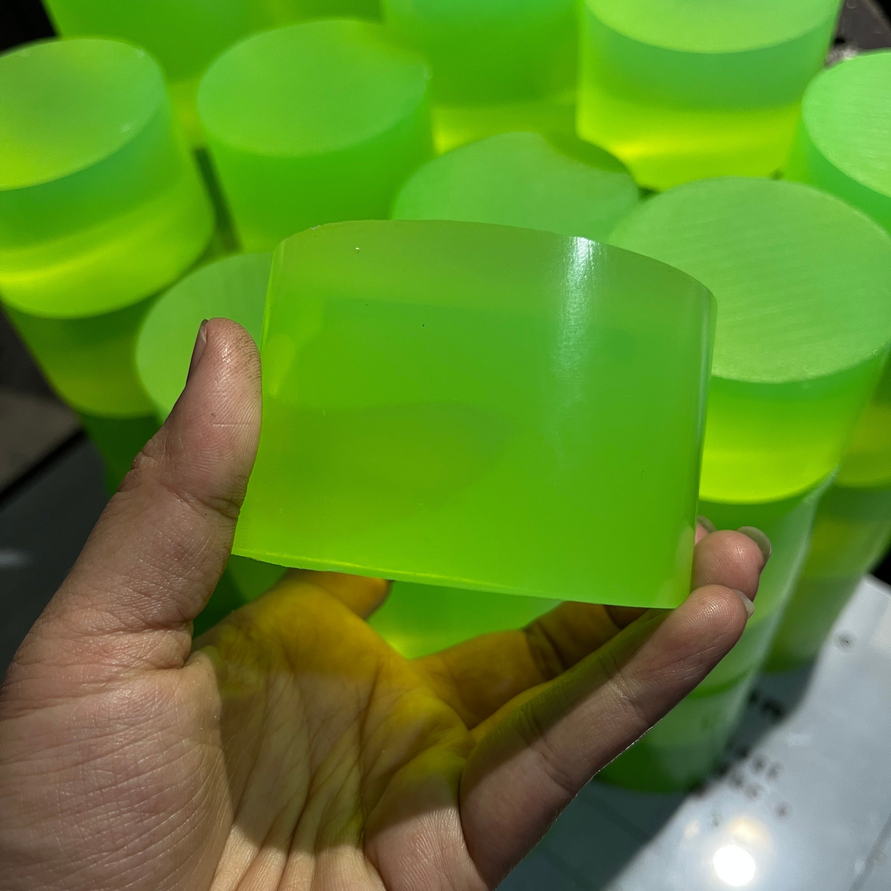 PU牛筋棒耐磨聚氨酯棒实心防身pu棒高弹力橡胶棒减震优力胶棒加工,淘宝优惠券,粉丝福利购,淘宝优惠卷