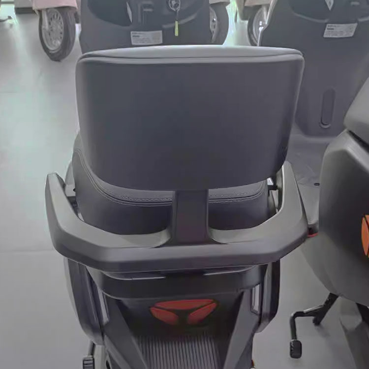 适用于雅迪电动车T35 白鲨70 白鲨90尼龙一体成型后扶手靠背尾翼,淘宝优惠券,粉丝福利购,淘宝优惠卷