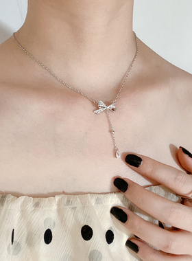 轻奢小众高级感颈链配饰简约气质精致锁骨链蝴蝶结流苏锆石项链女