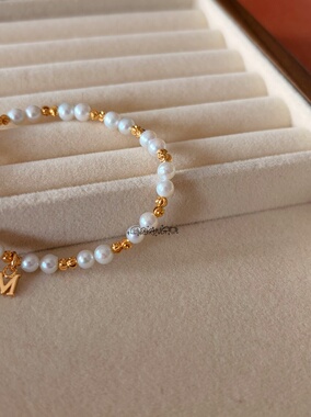 新店福利26年新M天然珍珠手链女百搭气质轻奢小众设计感高级礼物