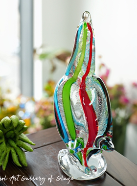 卡罗尔白色条纹pitt原创摆件