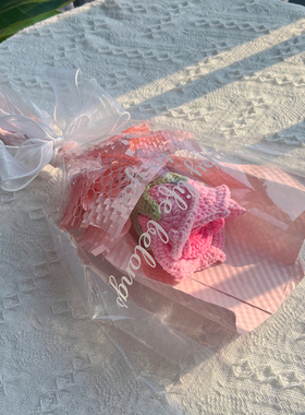 编织玫瑰花束成品毛线花毕业季