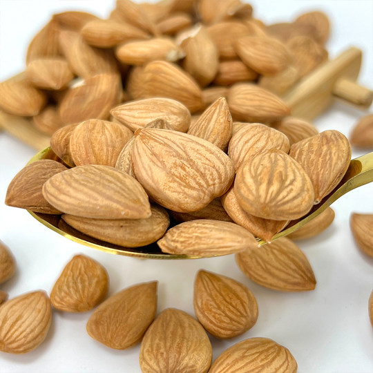 Almendras especiales de Xinjiang, sin aditivos, sabor original, nueces regordetas, leche de soja, frutos secos 260 g, almendras del norte listas para comer