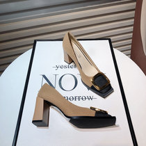 A D Hepburn ~ small fragrant wind spell square head coarse heel single shoe woman temperament style 100 hitch head high heel shoe woman