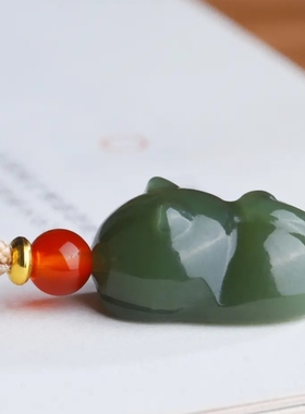 和田玉猫咪挂件.和田玉猫咪精美吊坠.新疆和田玉小猫咪项链玉坠