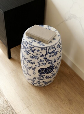 新中式青花瓷花鸟鼓形储物凳