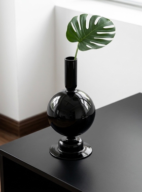 现代简约黑色玻璃花瓶摆件