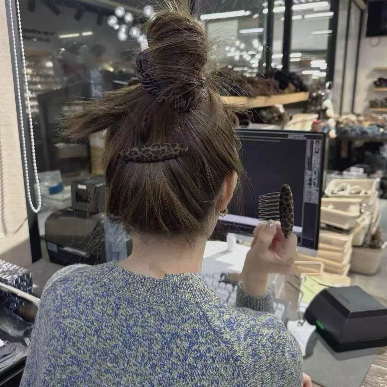 新款插梳秋冬发梳豹纹边发夹丝绒发梳女椭圆刘海夹侧边夹百搭发卡,淘宝优惠券,粉丝福利购,淘宝优惠卷