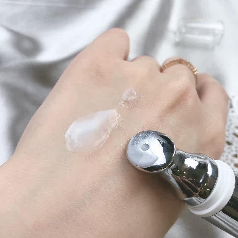 买1送1自震动英国珂旎微电流眼霜 米洛凡的小鱼丸眼霜