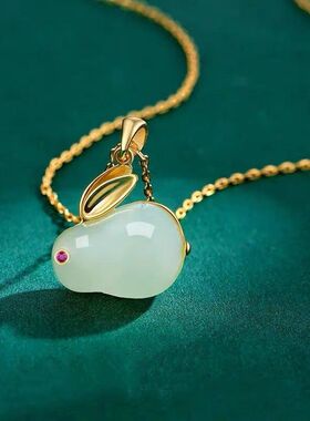 兔年本命年项链女吊坠鸿运玉兔女转运款