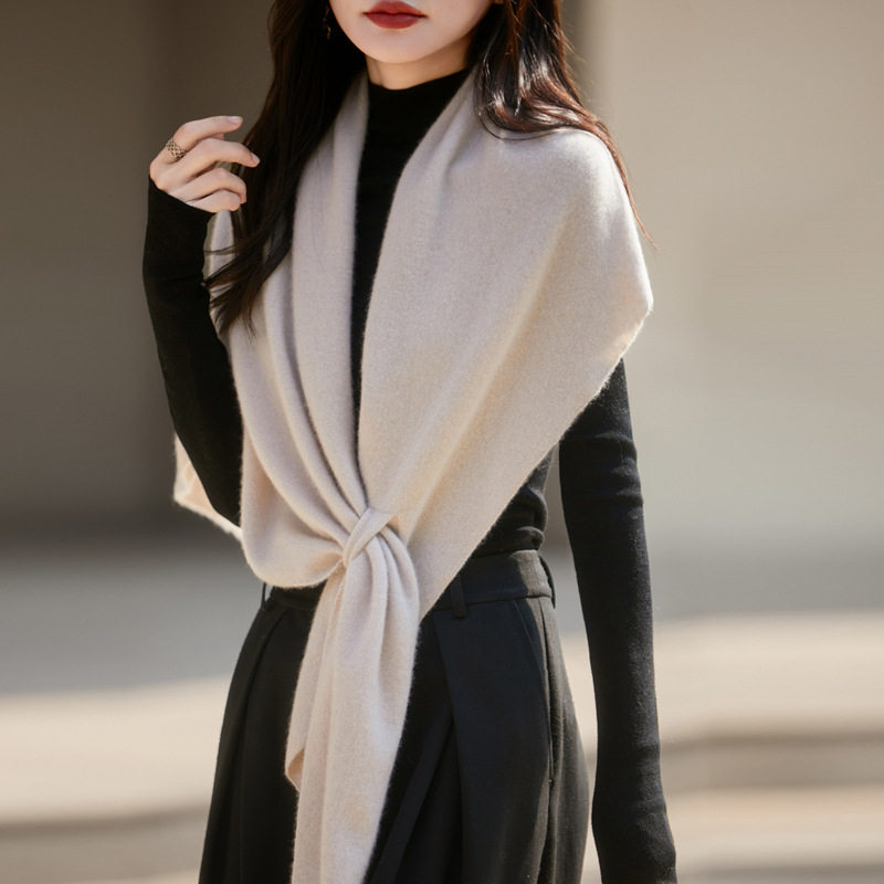 纯羊毛针织披肩女2025年秋冬新款纯色保暖多功能三角围巾斗篷,淘宝优惠券,粉丝福利购,淘宝优惠卷
