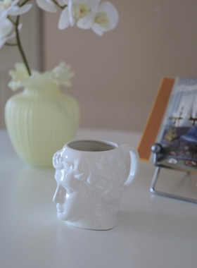 复古文艺雕塑摆件陶瓷收纳杯水杯