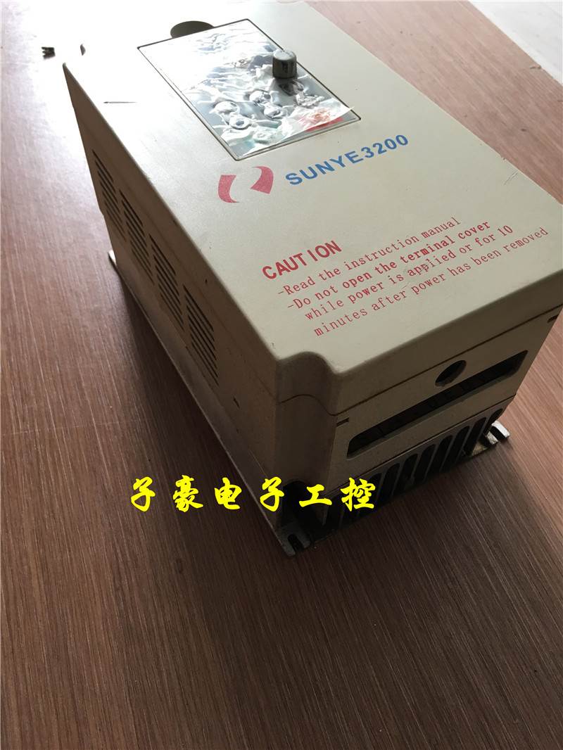 拆机变频器SY3200-G2R2 T4 2.2KW 380V 已测试 现货拍摄质量保证 - 图0