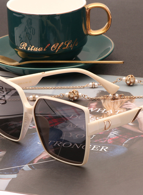 偏光墨镜女韩版潮防紫外线开车粉色大脸显瘦太阳眼镜女方形白色